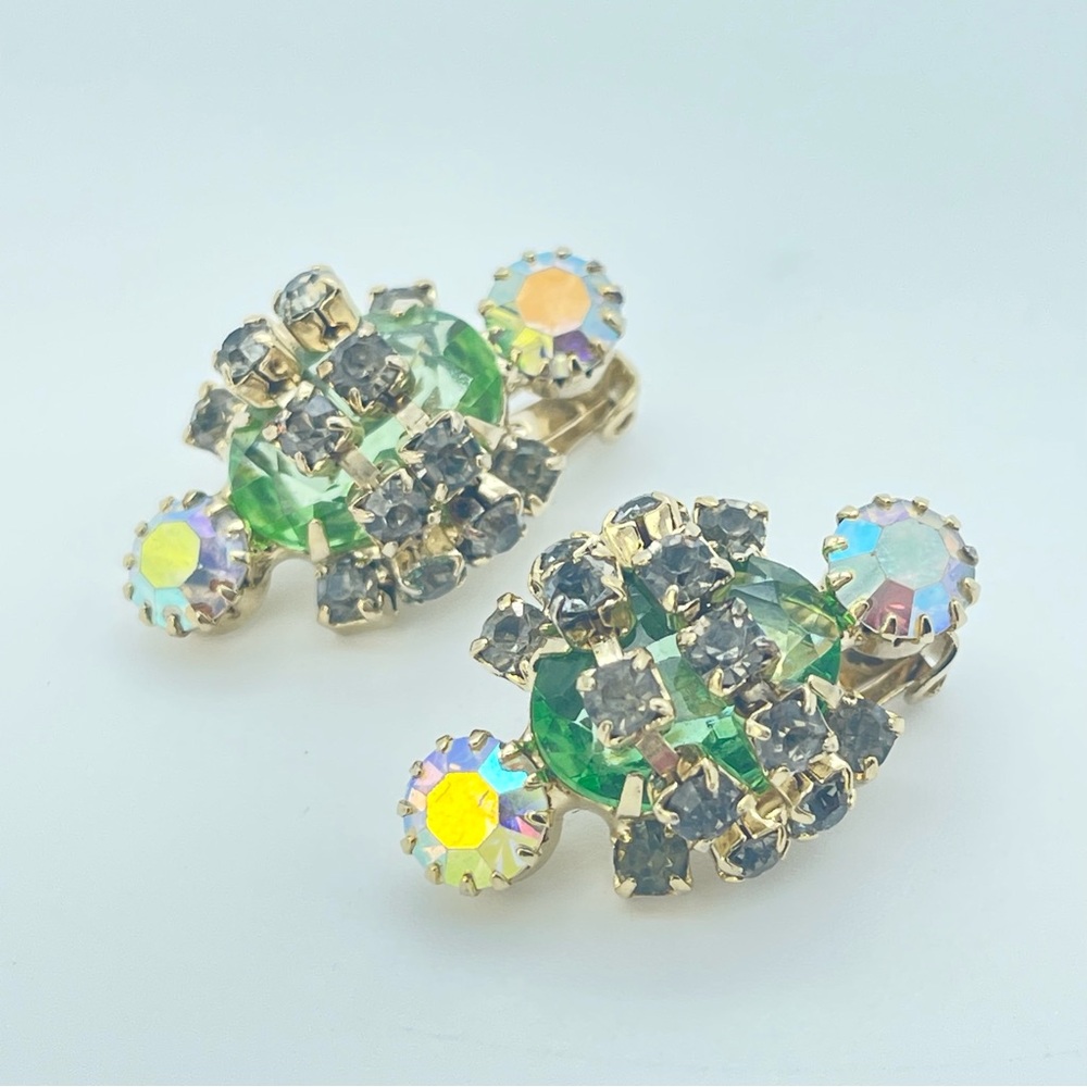 Vintage 50s Rhinestone Earrings | 1950s Clip-on Aurora Borealis Retro Jewelry - Picture 13 of 15